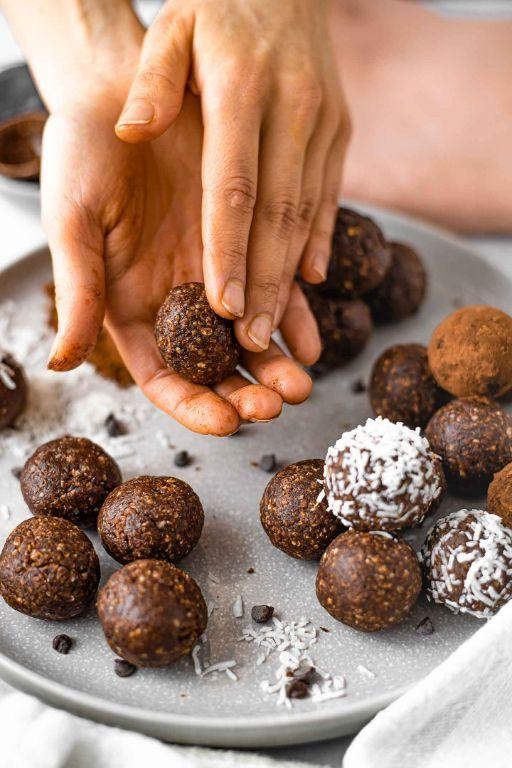 Vanilla Brownie Batter No-Bake Balls