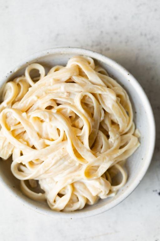 Vegan Alfredo Pasta with Cashew Cream