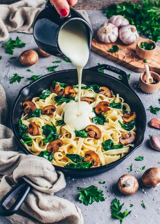 Vegan Alfredo Sauce with Cauliflower