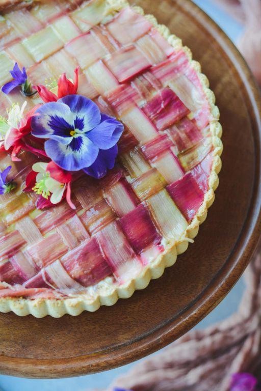 Vegan Rhubarb Custard Pie