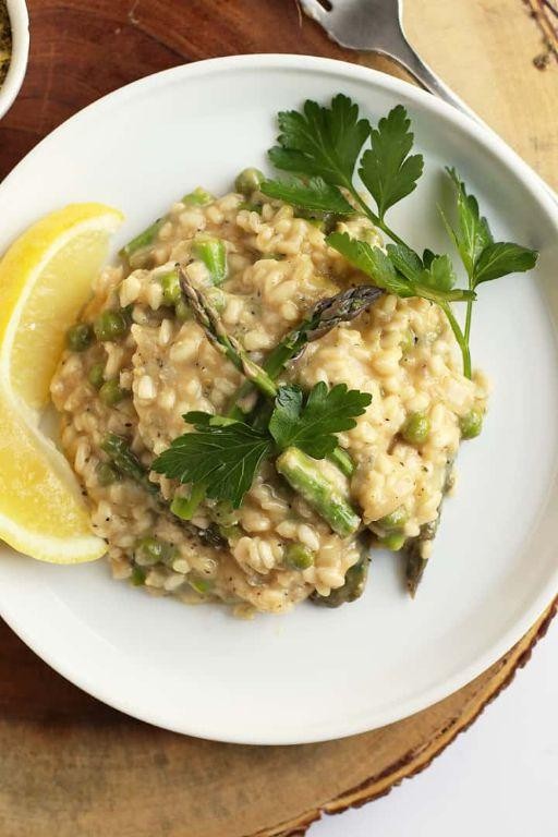 Vegan Risotto with Asparagus and Peas