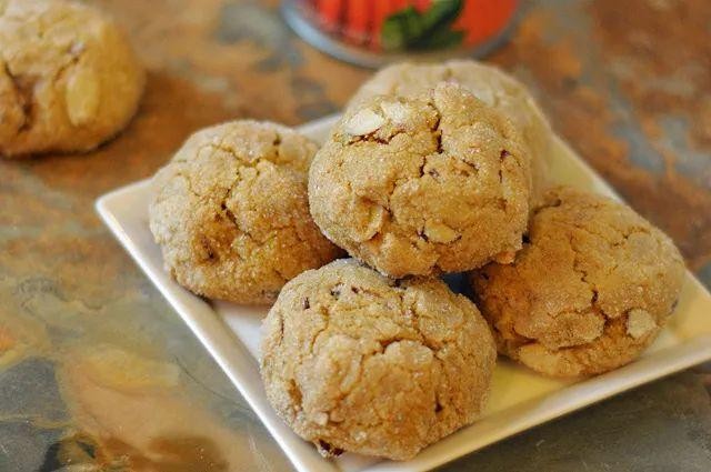 Vegan Whole Wheat Pumpkin Spice Cookies
