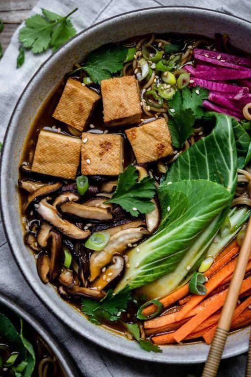 Vegetarian Ramen with Tofu and Mushrooms