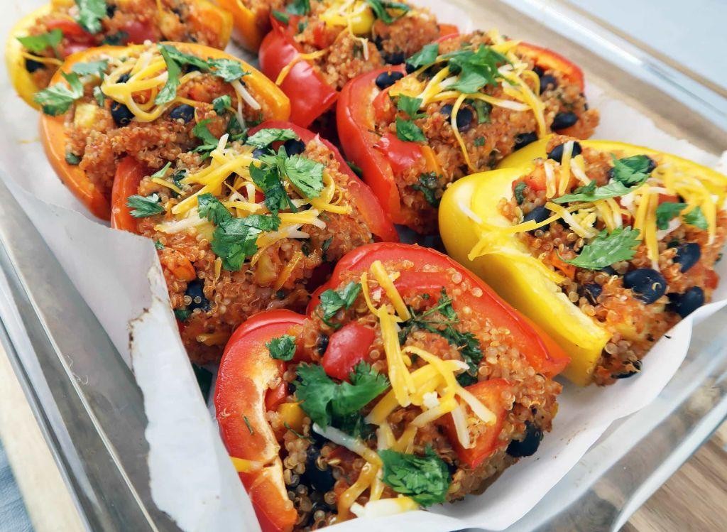 Vegetarian Stuffed Bell Peppers with Quinoa and Black Beans