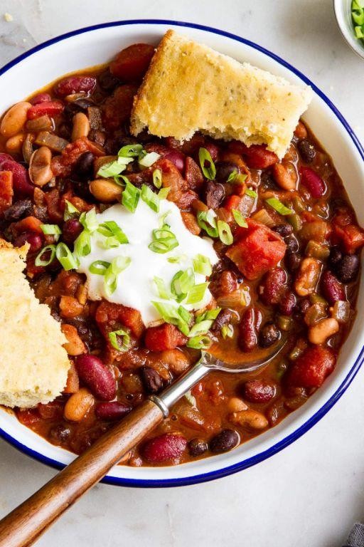 Vegetarian Three-Bean Chili Casserole