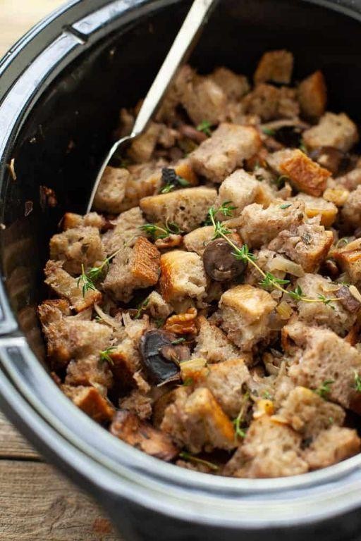 Vegetarian-Friendly Crockpot Stuffing with Mushrooms