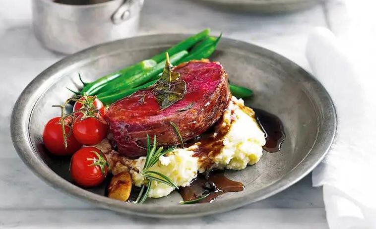 Venison Roast with Juniper and Rosemary