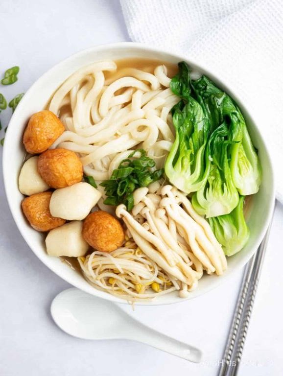 Vietnamese Fish Ball Pho