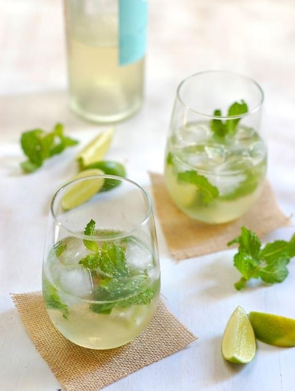 White Wine Mojito