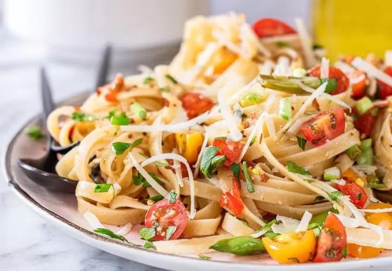 Whole Wheat Pasta Primavera with Garlic Olive Oil