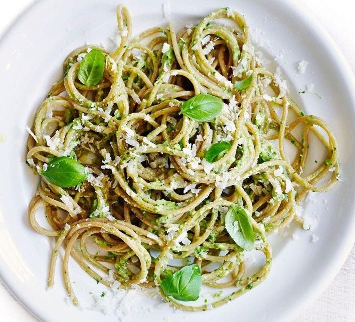 Whole Wheat Spaghetti with Avocado Pesto