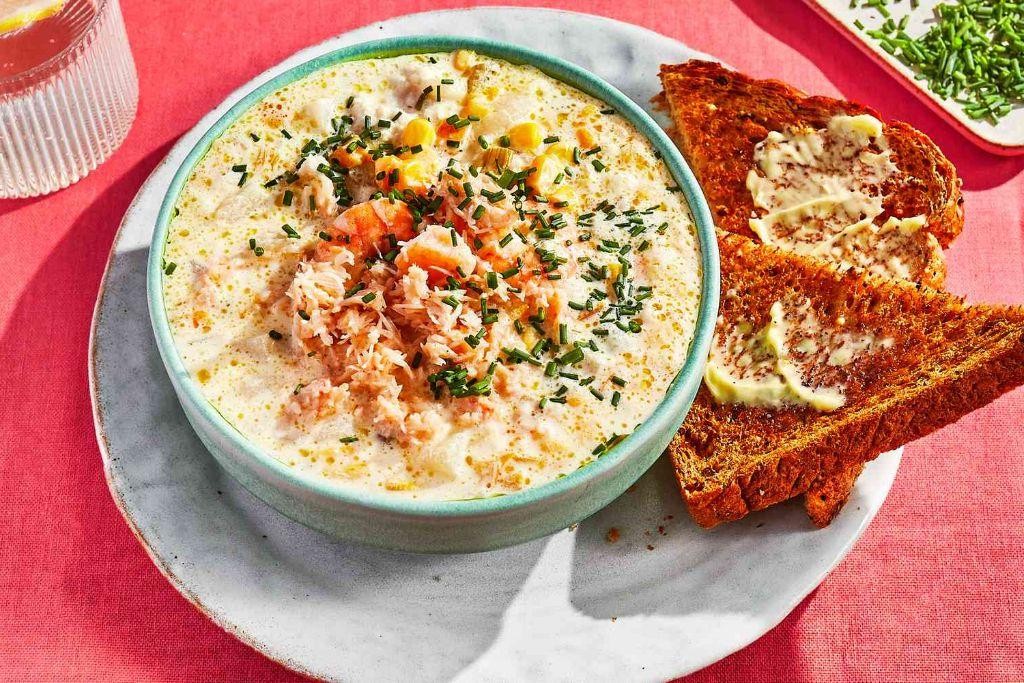 Wine-infused Crab Chowder