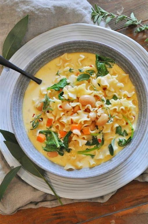 Yellow Bean Soup with Garlic and Herbs