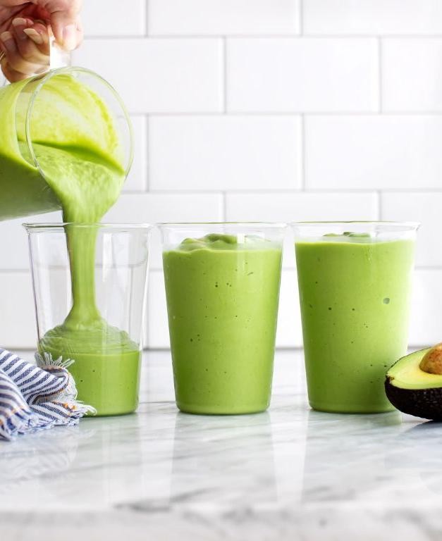 Zesty Avocado and Lime Smoothie