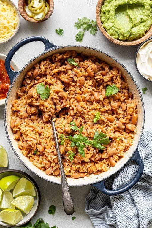 Zesty Crock Pot Pinto Bean and Rice Medley