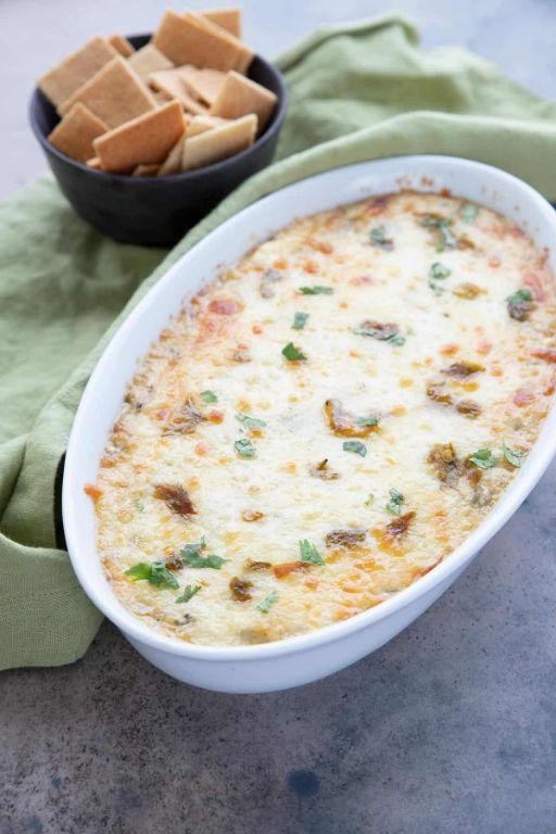 Zesty Green Chili and Sour Cream Dip