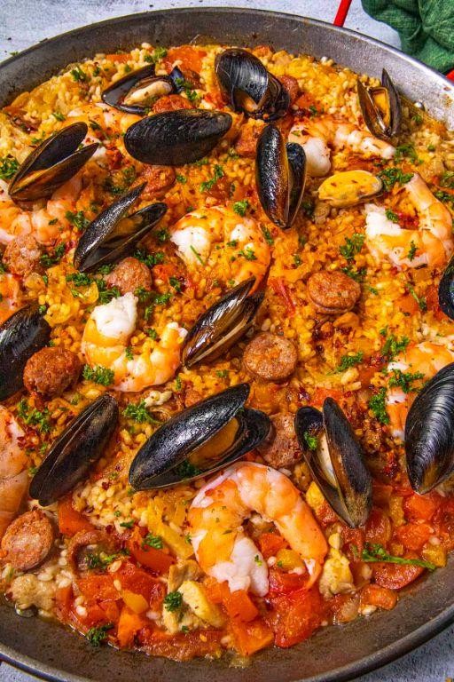 Zesty Spanish Seafood Paella