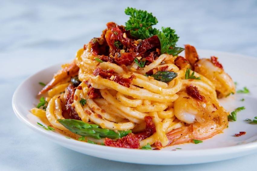 Zesty Spiced Shrimp and Sun-Dried Tomato Pasta