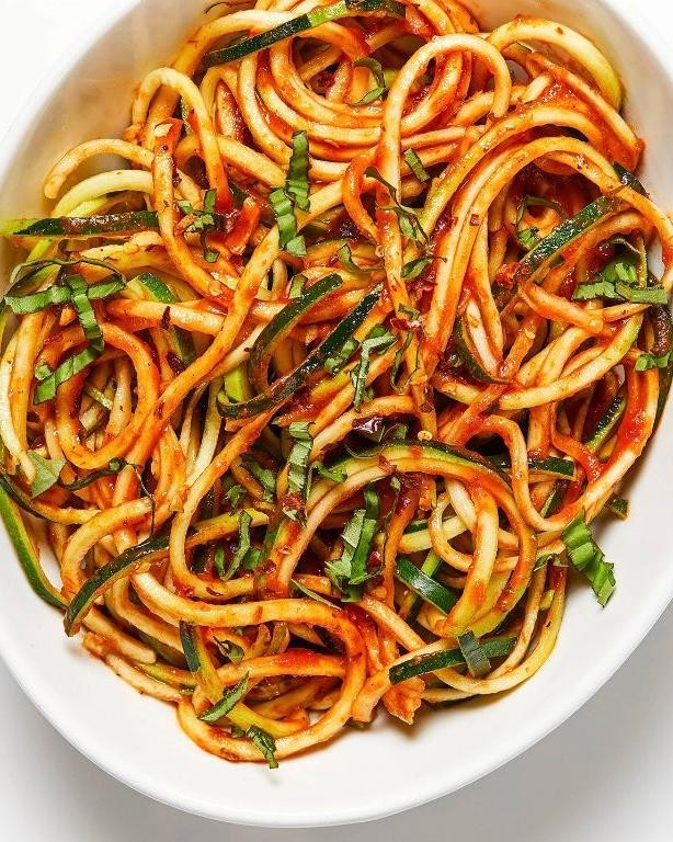 Zucchini Noodles with Marinara Sauce