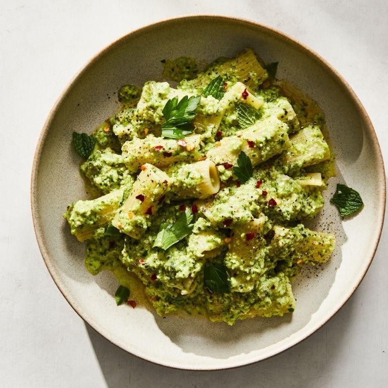Zucchini Noodles with Pesto and Edamame