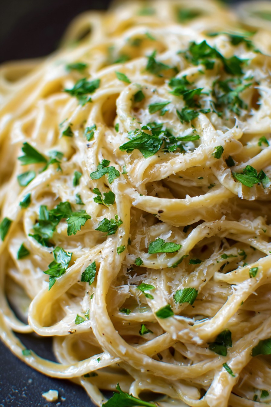 Creamy Garlic Pasta Sauce