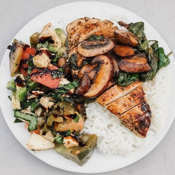 Balsamic Slow Cooker Chicken with Spinach and Mushrooms