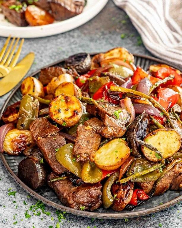 Balsamic-Drizzled Cube Steak with Roasted Potatoes