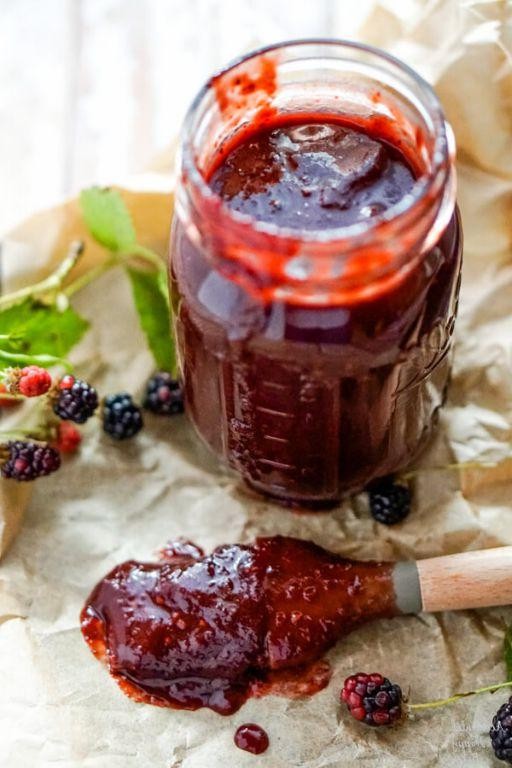Blackberry Sriracha BBQ Sauce