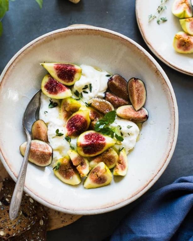 Burrata and Fig Salad with Honey Balsamic