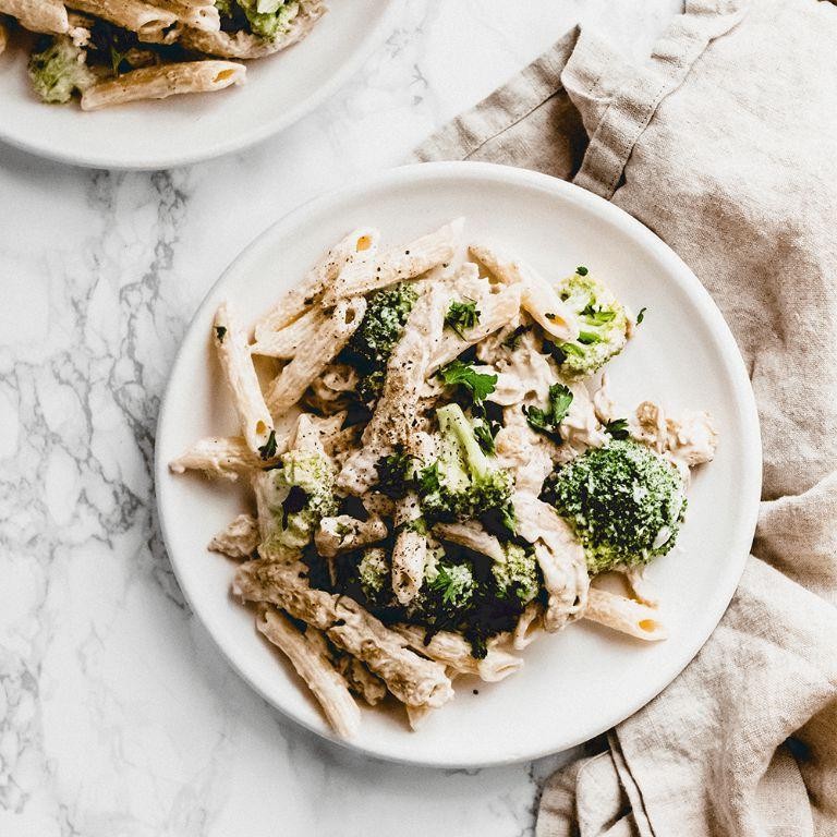 Cashew Alfredo with Broccoli and Peas