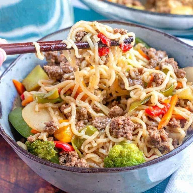 Cheesy Hamburger Ramen Skillet