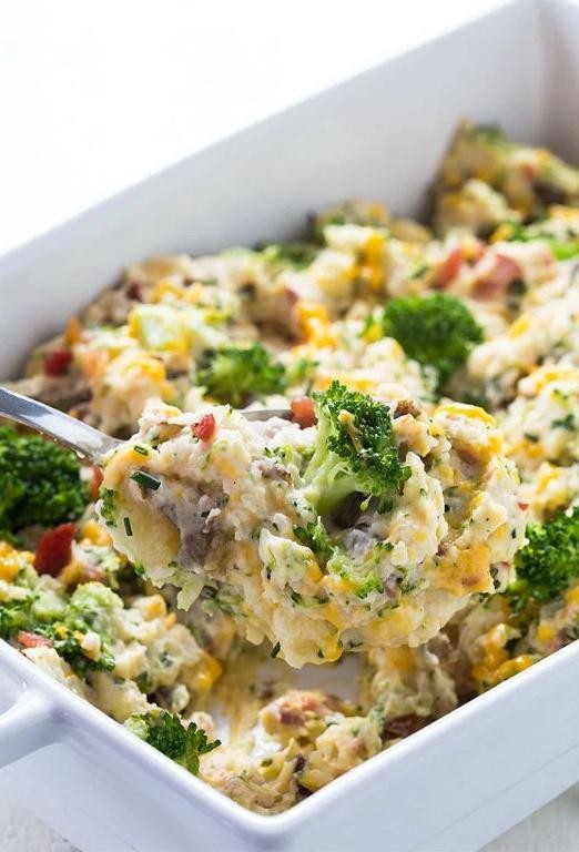 Cheesy Potato and Broccoli Casserole