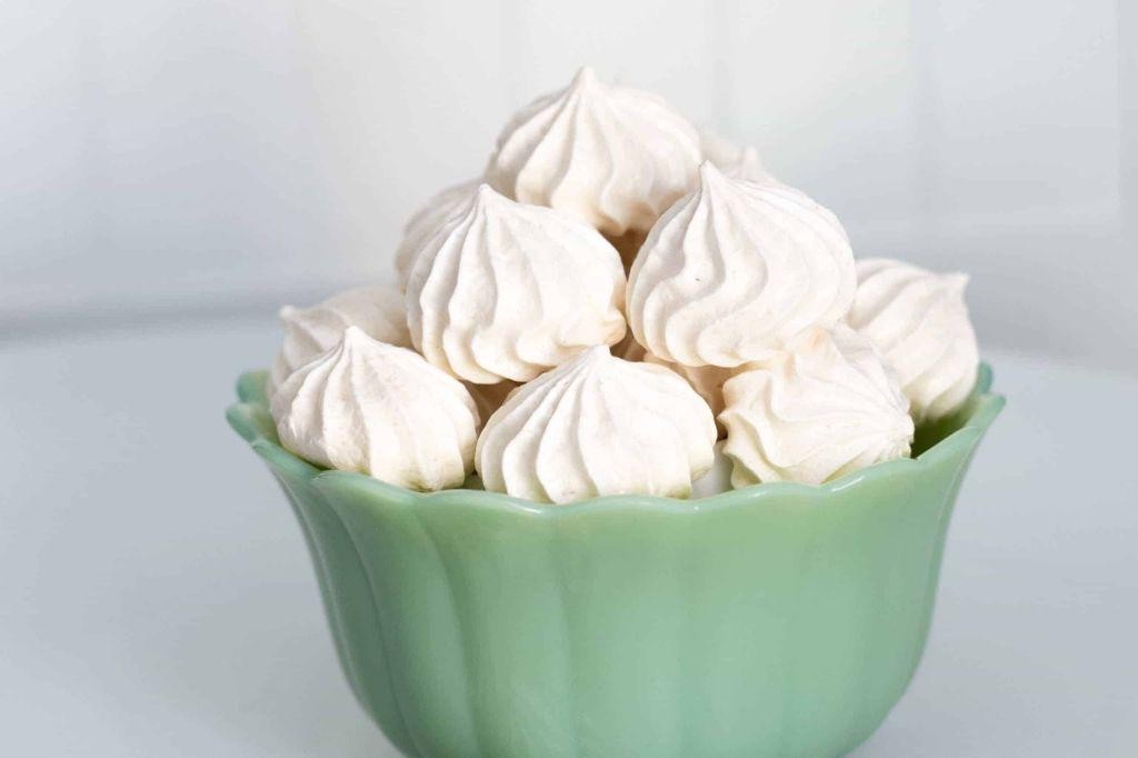 Classic Vanilla Meringue Cookies
