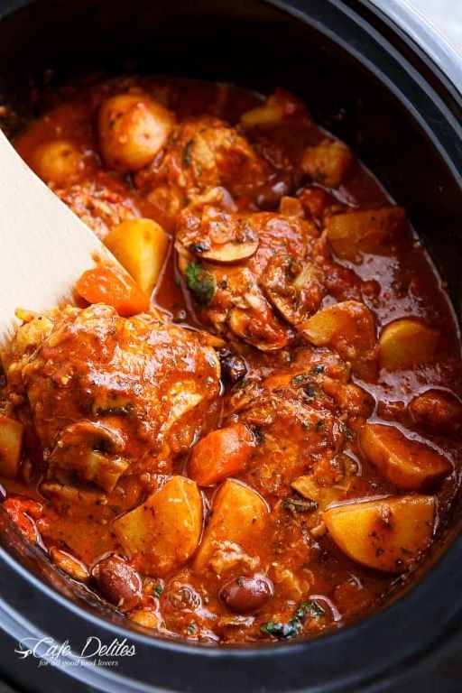 Comforting Crockpot Chicken Cacciatore Stew