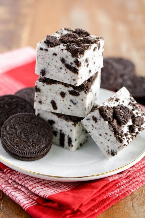 Cookies and Cream Marshmallow Cream Fudge