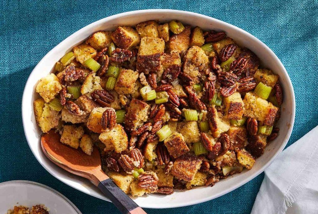Cornbread and Pecan Dressing