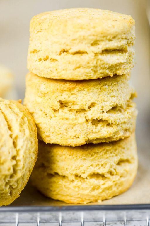 Cornmeal Biscuits with Chili Flakes