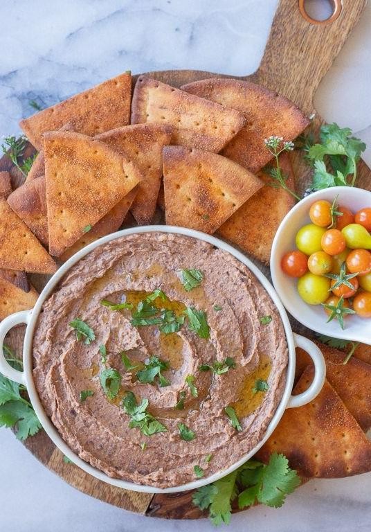 Creamy Black Bean Hummus with Pita Chips