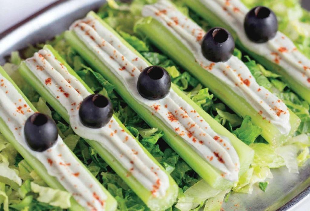 Creamy Blue Cheese Stuffed Celery