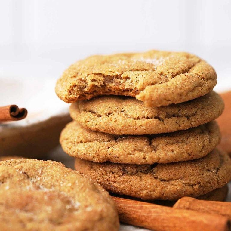 Crispy Apple Cinnamon Fat-Free Cookies