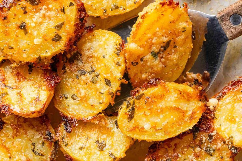 Crispy Parmesan Roasted Party Potatoes