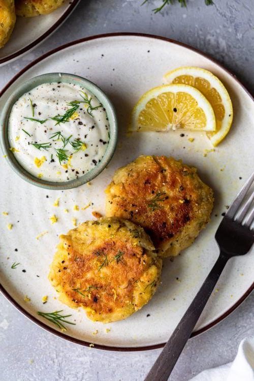 Crispy Tuna Cakes with Lemon Aioli