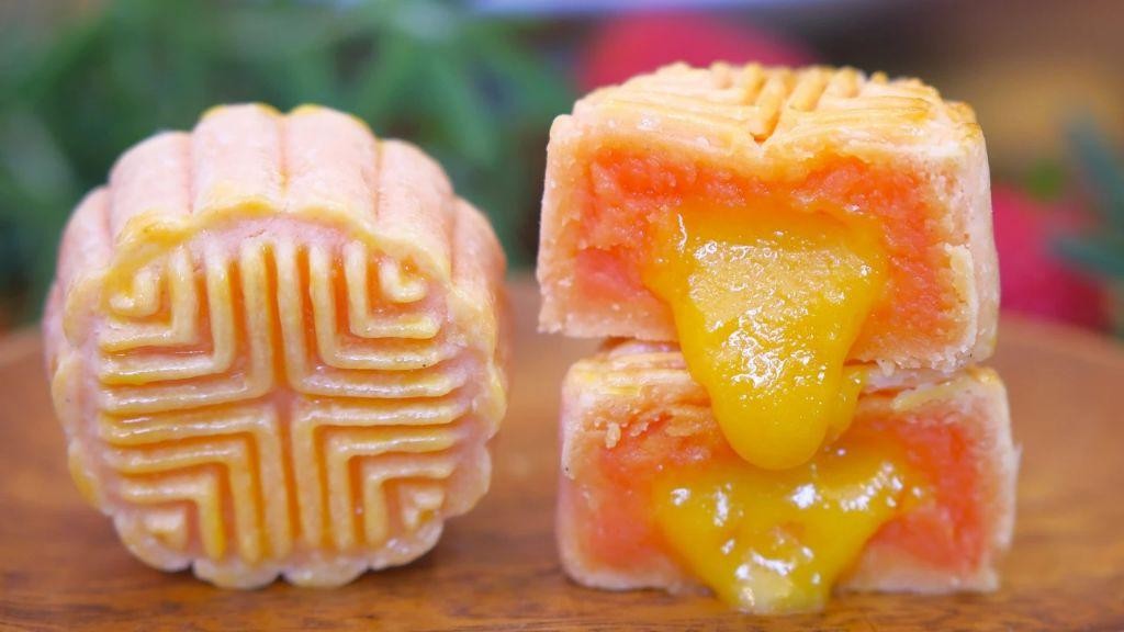 Custard Filled Moon Cake