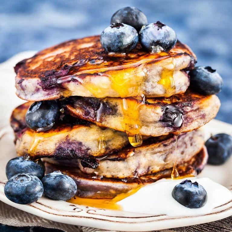 Fluffy Blueberry Pancakes