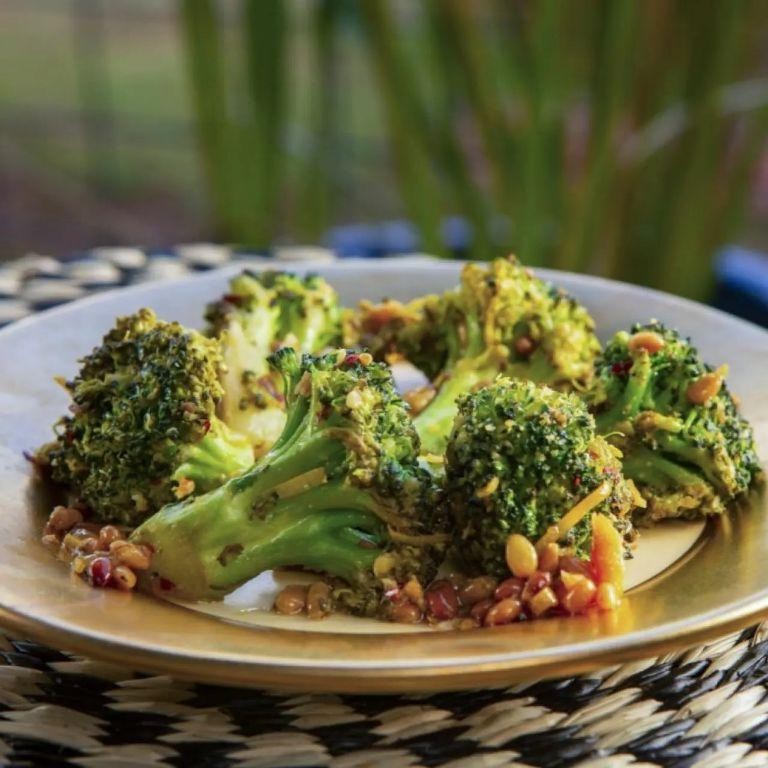 Garlic Broccoli with Lemon and Pine Nuts