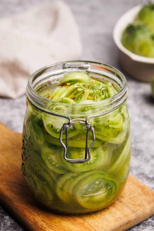 Garlic and Herb Pickled Green Tomatoes