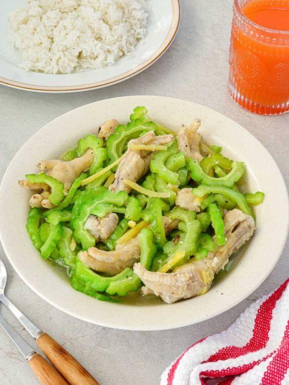 Ginisang Ampalaya with Chicken