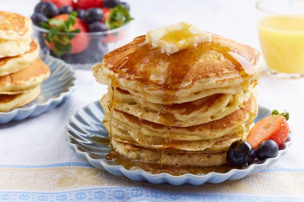 Golden Buttermilk Pancakes with Maple Syrup