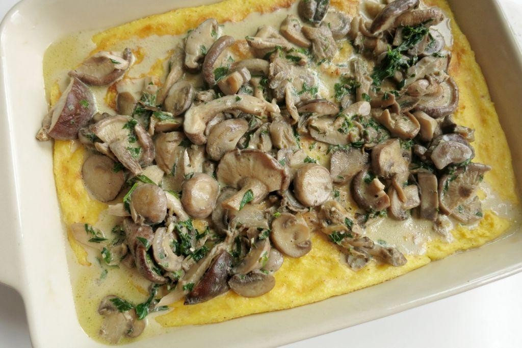 Herbed Cornbread Casserole with Mushrooms