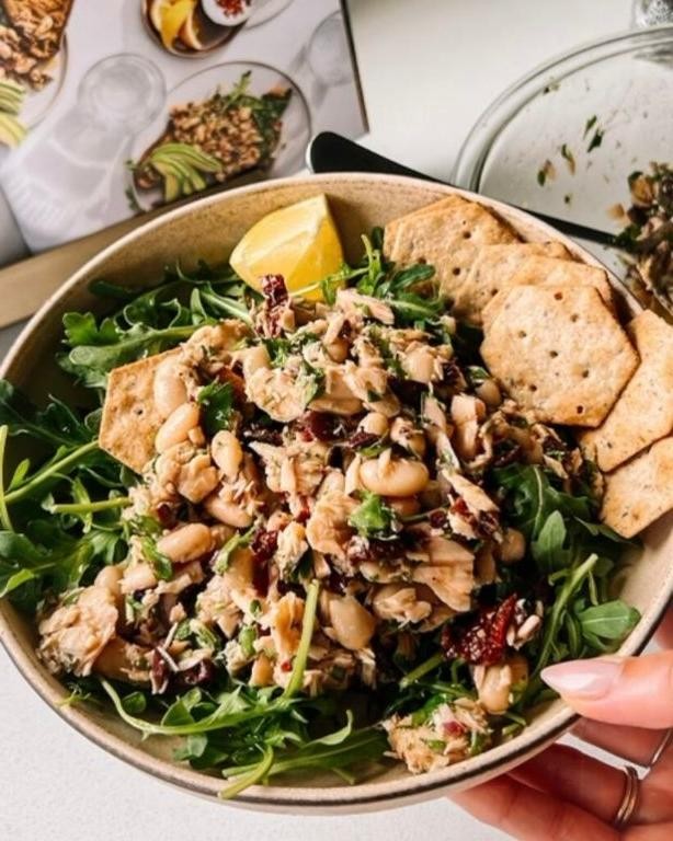 High-Protein Tuna and White Bean Salad